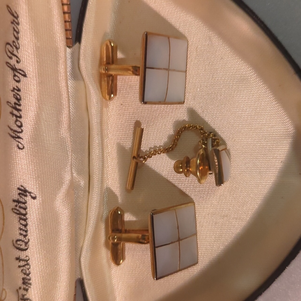 ⭐Beautiful MOP Cufflink Set - Picture 3 of 6